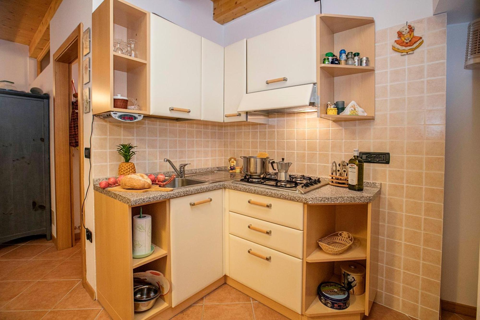 Appartamento Centro Storico Riva - Happy Rentals Exteriör bild