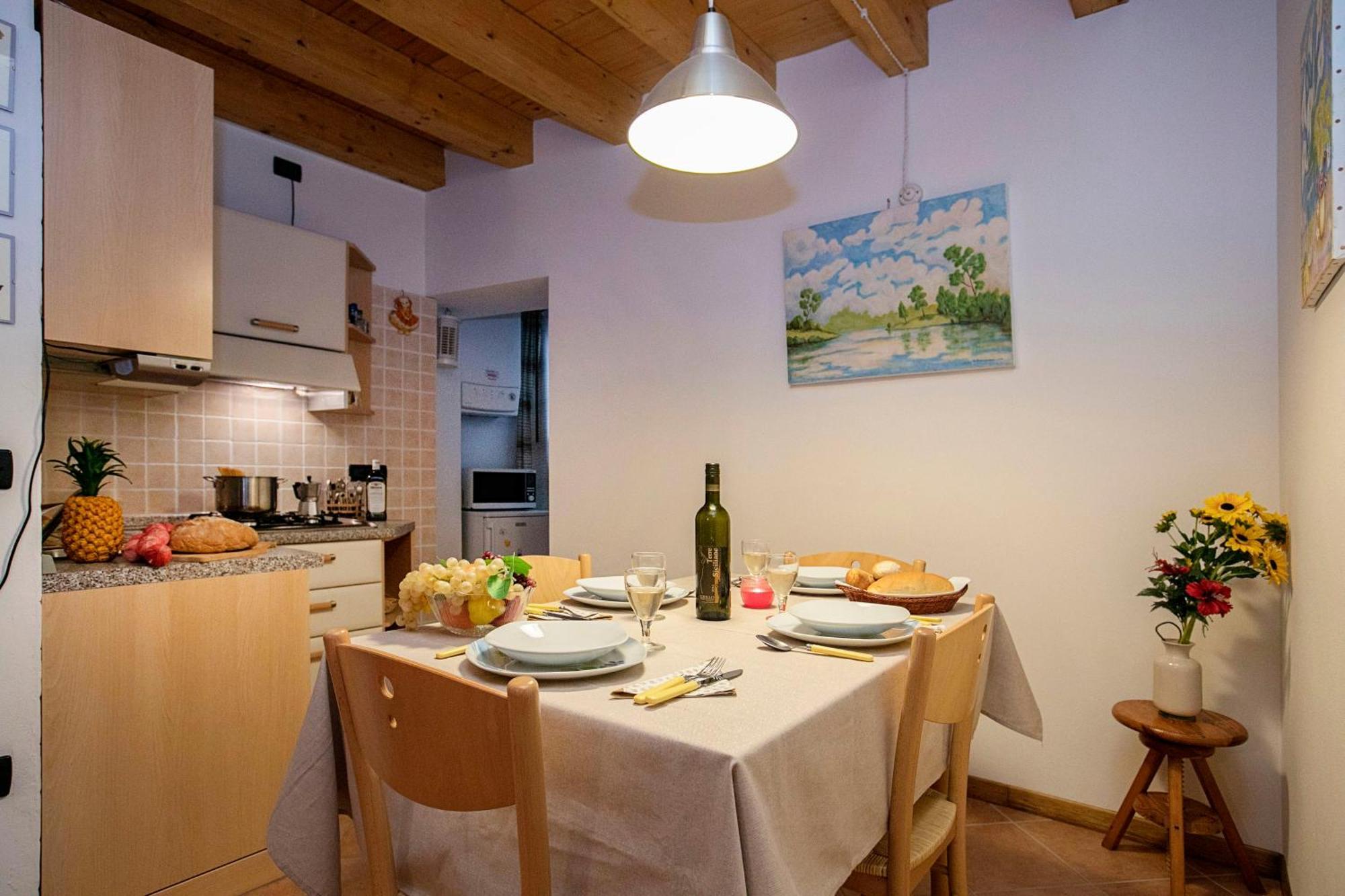 Appartamento Centro Storico Riva - Happy Rentals Exteriör bild